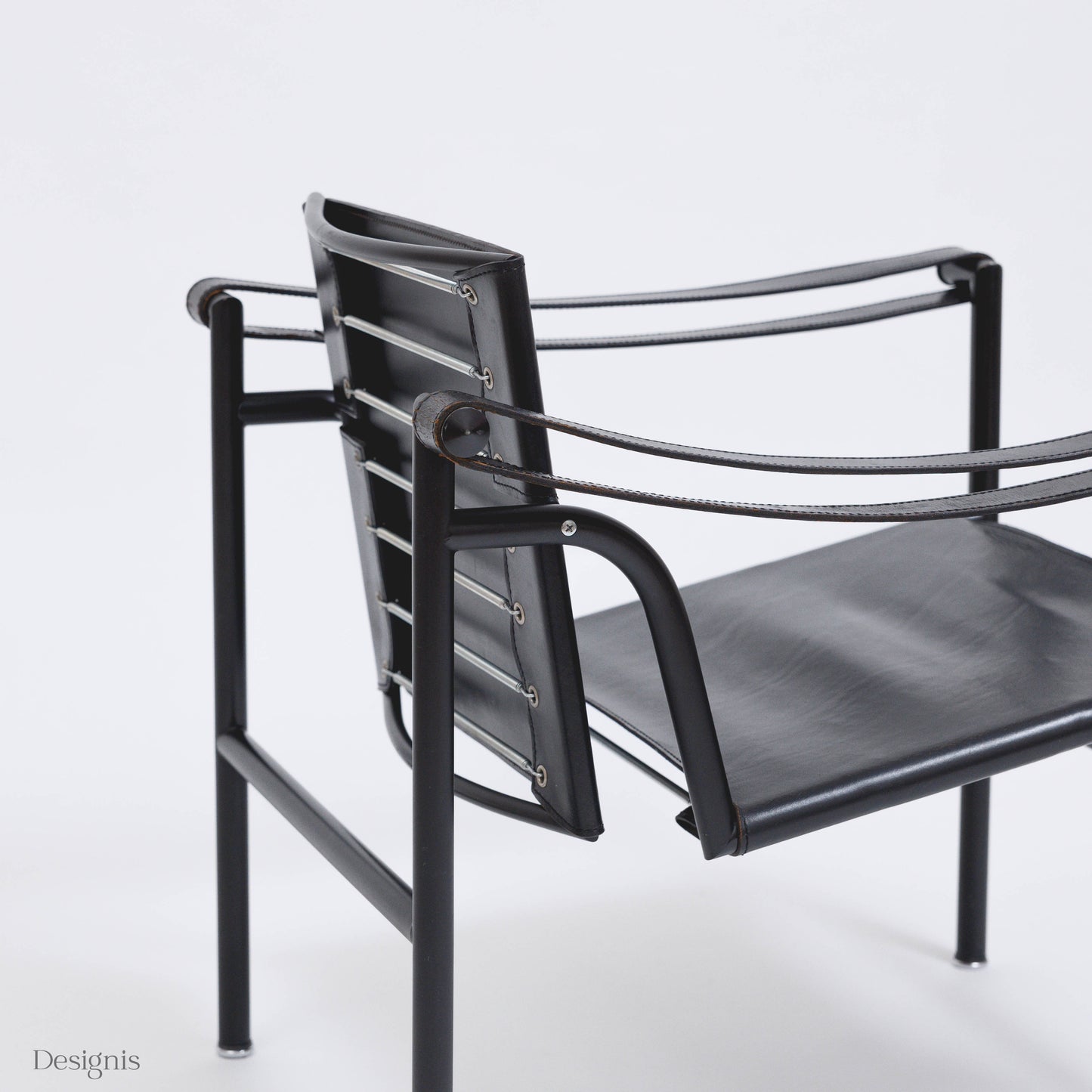 Cassina LC1, Schwarz