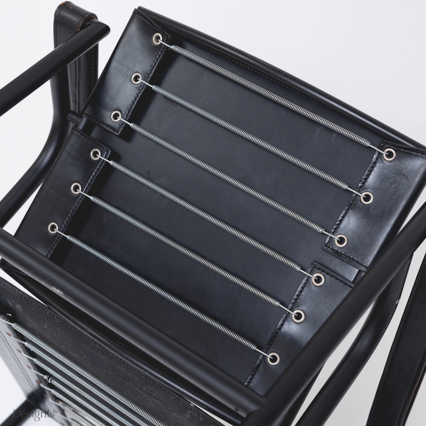 Cassina LC1, Schwarz