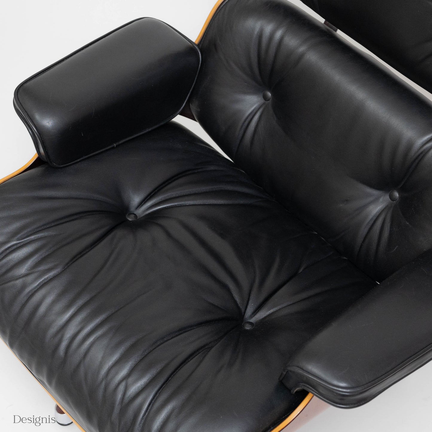 Vitra Eames Lounge Chair, Kirsche