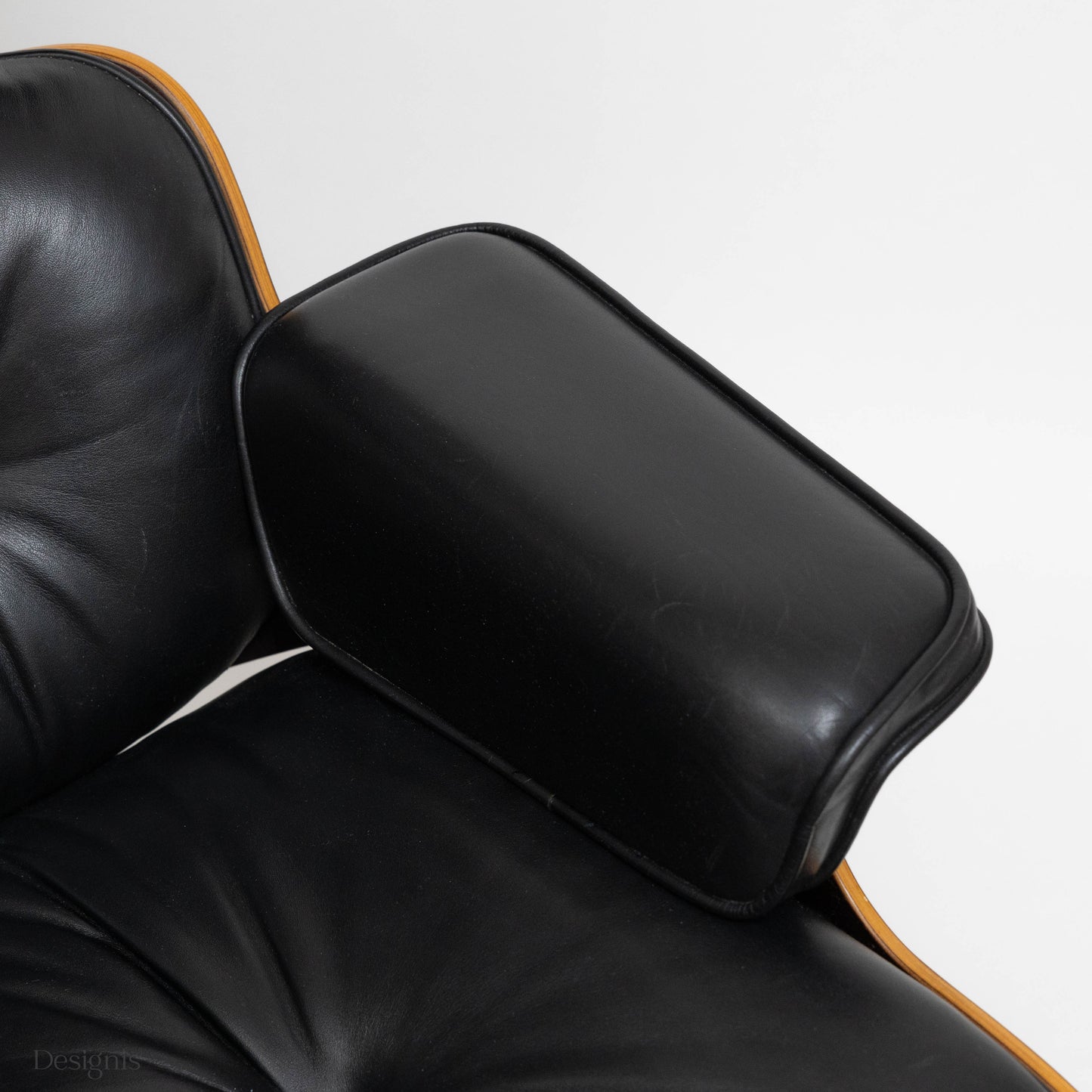 Vitra Eames Lounge Chair, Kirsche