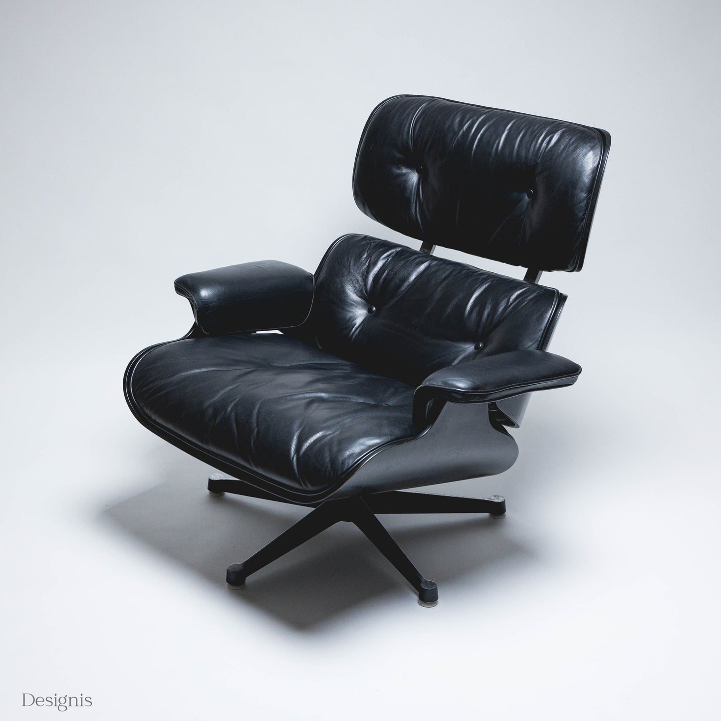 Eames Lounge Chair