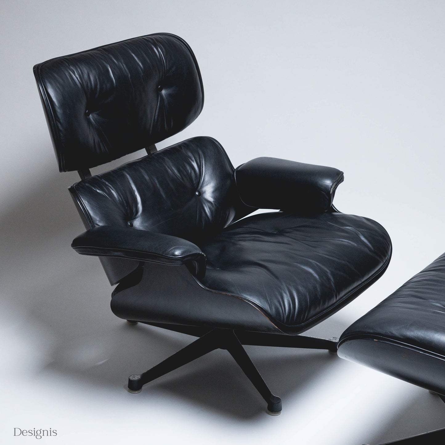 Eames Lounge Chair