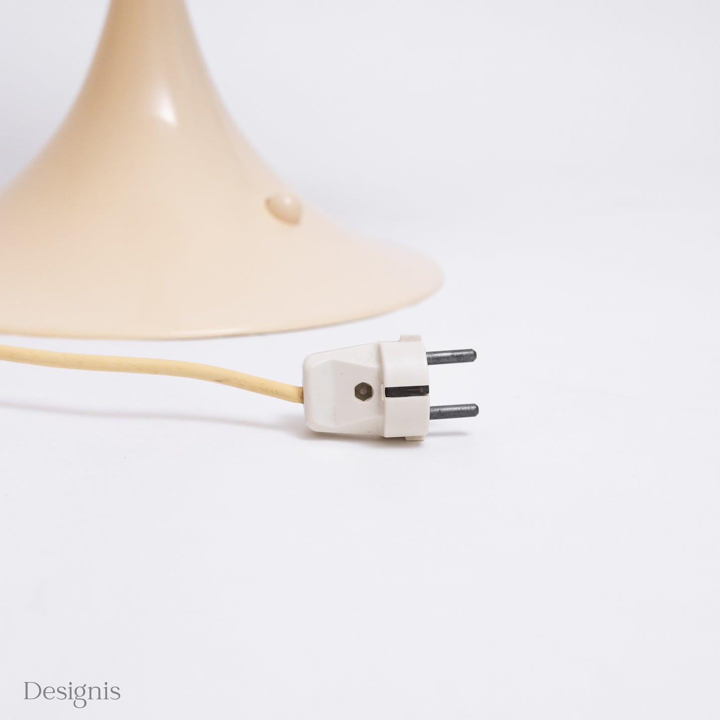 Louis Poulsen Panthella 500 Tischlampe
