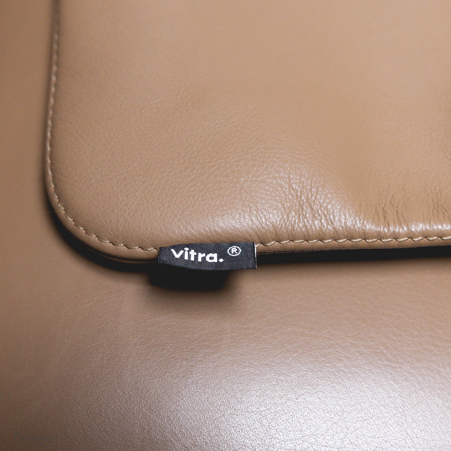 Vitra Grand Repos Sessel, Leder, Camel-Braun