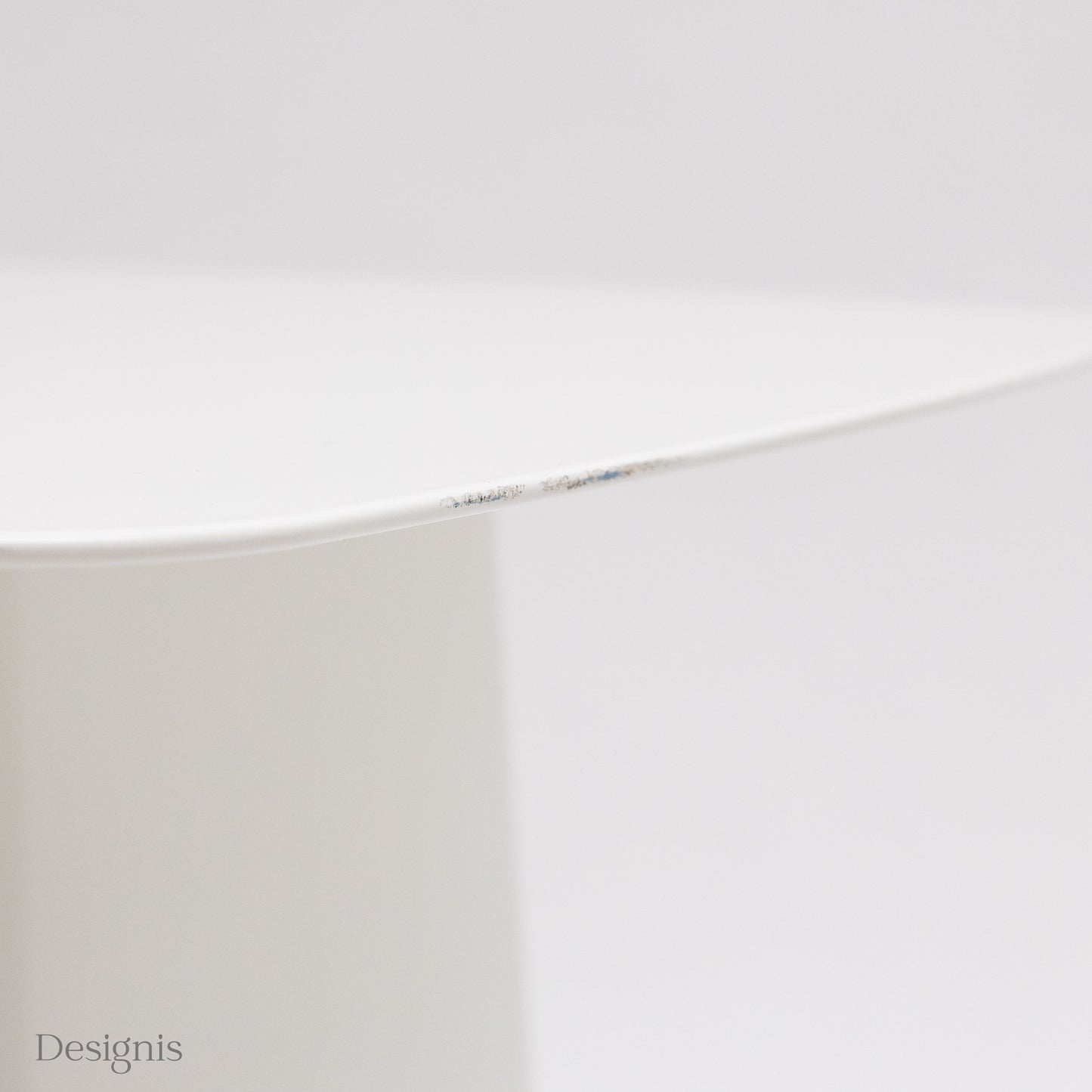 Vitra Metal Side Table/Beistelltisch Medium, Weiß
