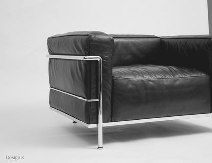 Cassina LC3 Sessel, Schwarz, Leder