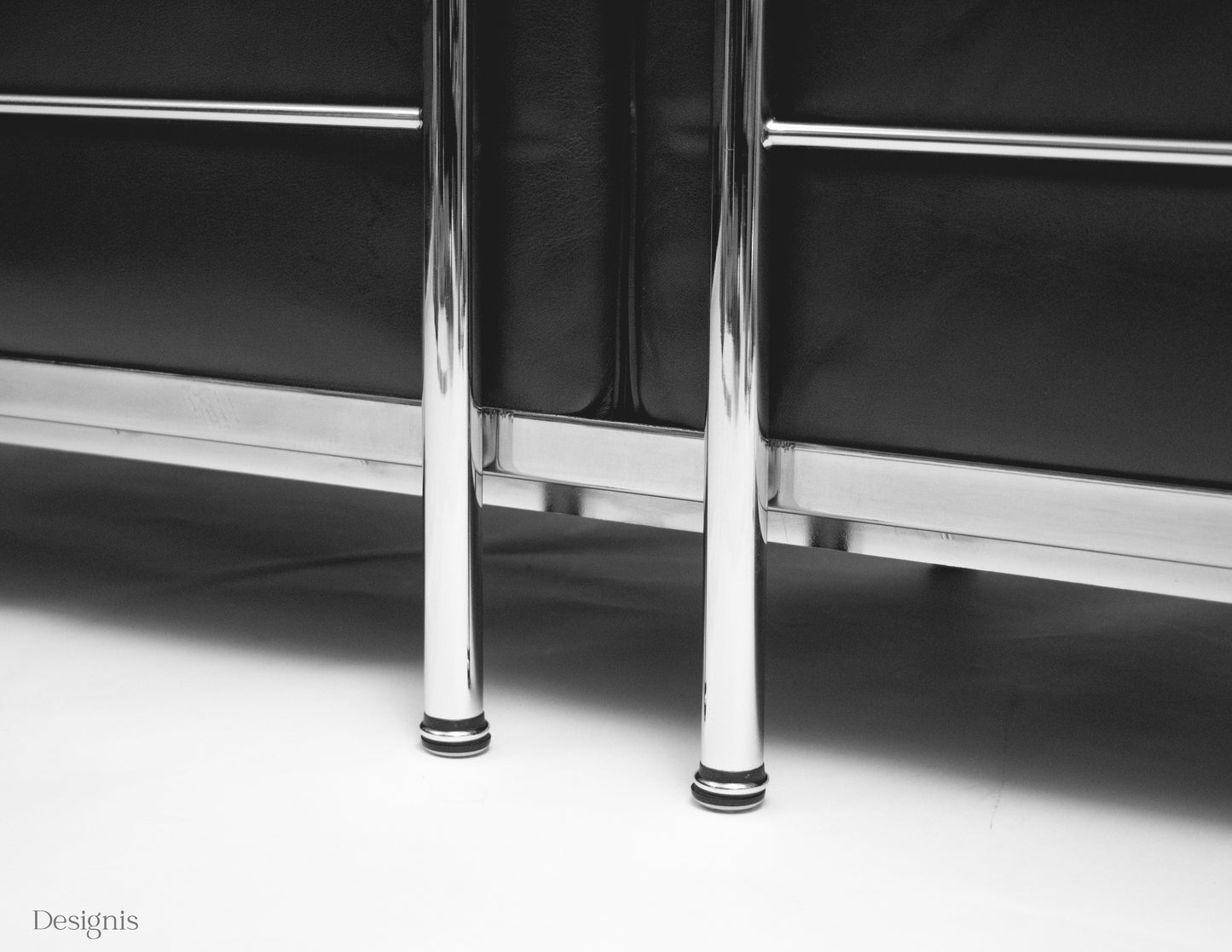 Cassina LC3 Zweisitzer Sofa, Schwarz, Leder