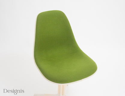 Herman Miller La Fonda Fiberglas Chairs | Vollpolster | grün