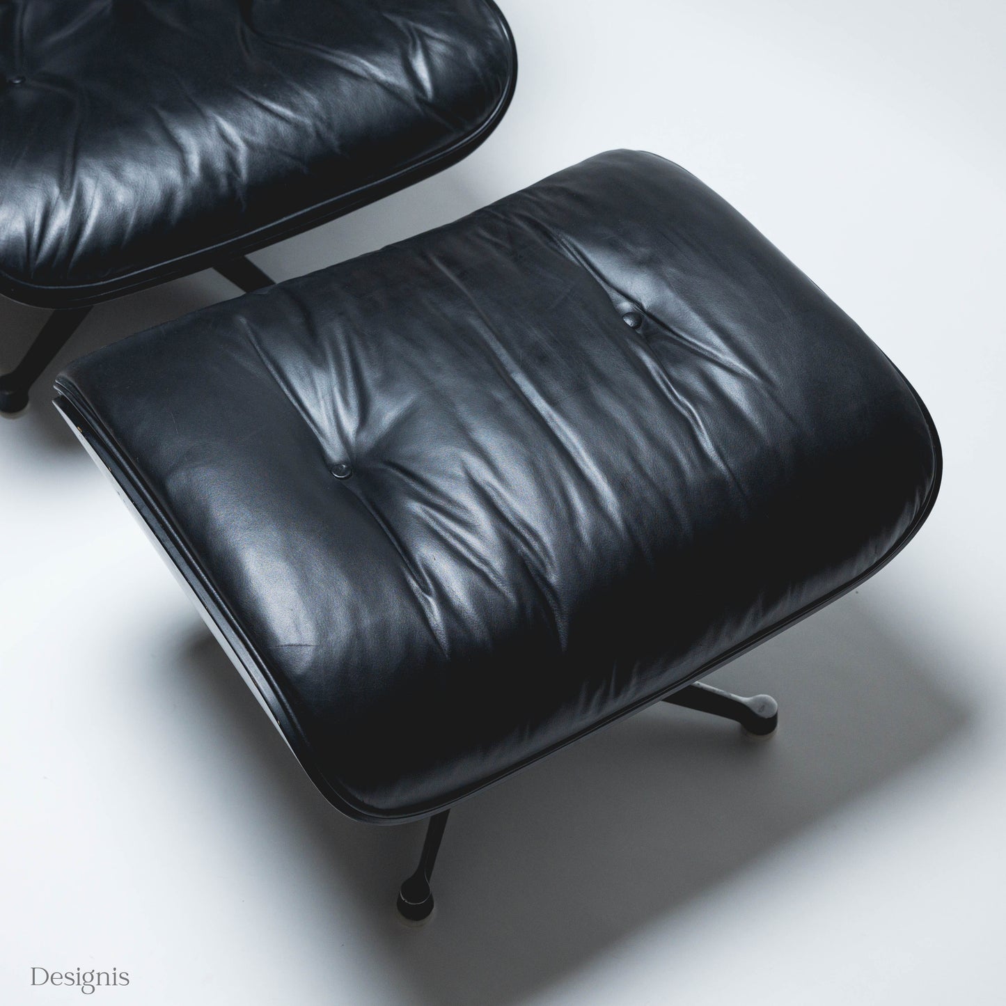 Eames Lounge Chair