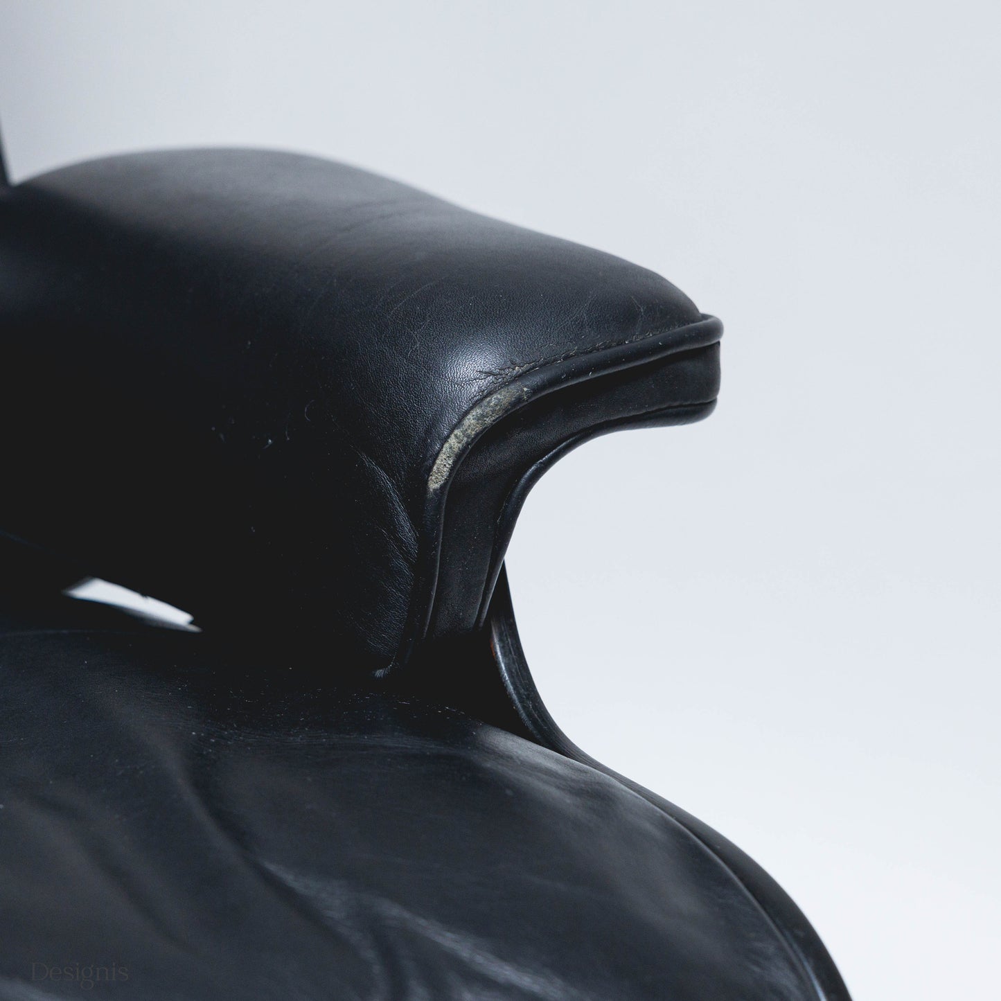 Eames Lounge Chair