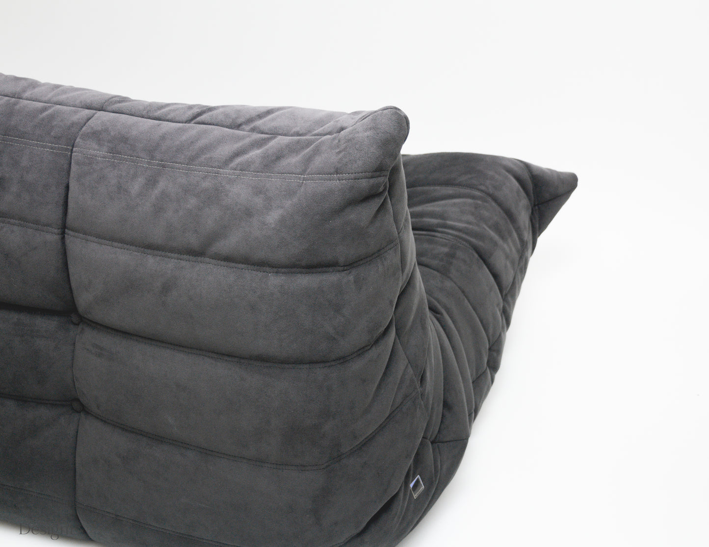 Ligne Roset | Togo Dreisitzer Sofa Alcantara | Anthrazitgrau