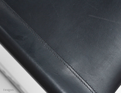 Thonet S33 Freischwinger | Schwarz | Leder
