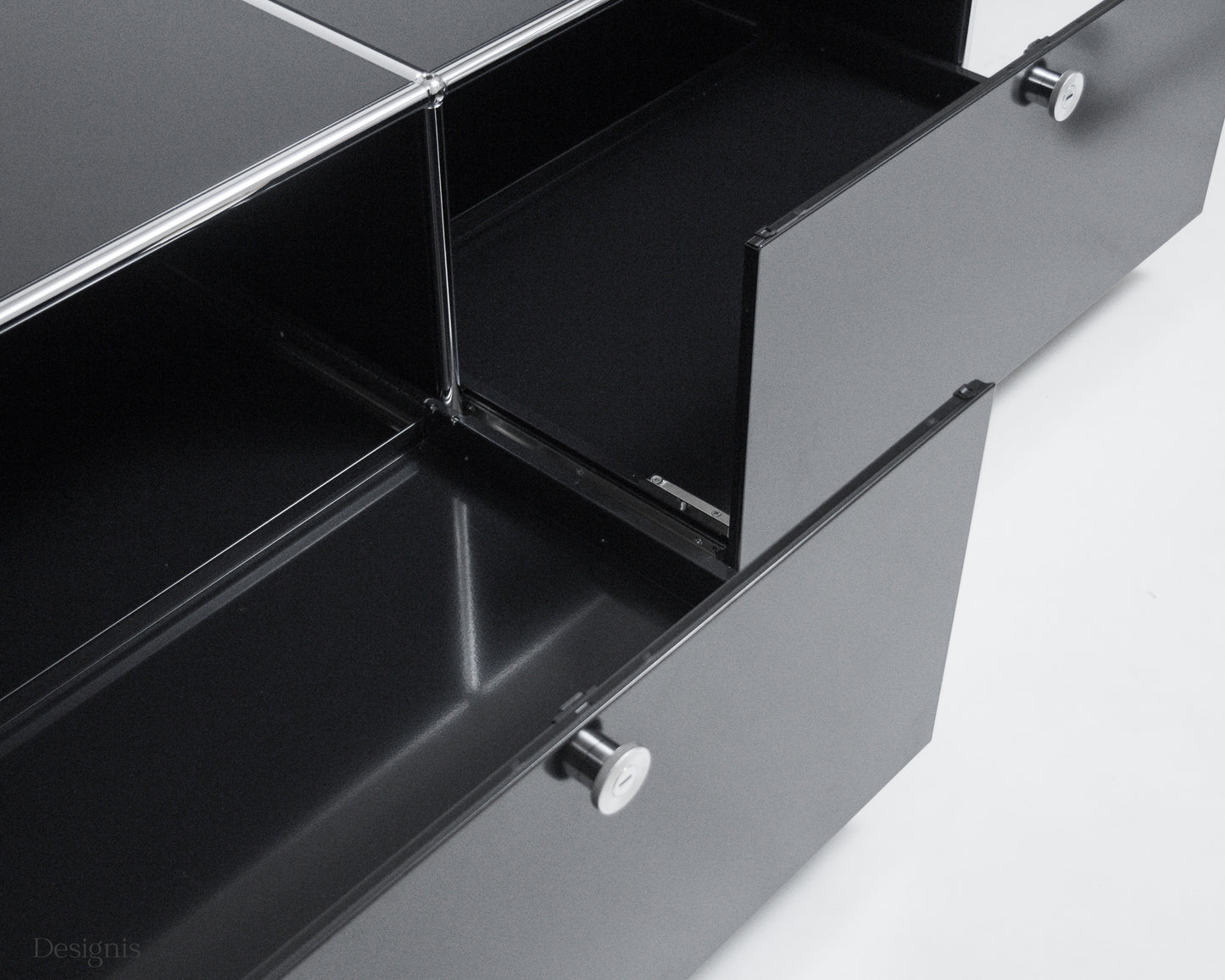 USM Haller Lowboard, Graphitschwarz, Schubladen