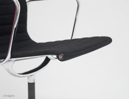 Vitra EA108 Aluminium Chair | Hopsak | Schwarz