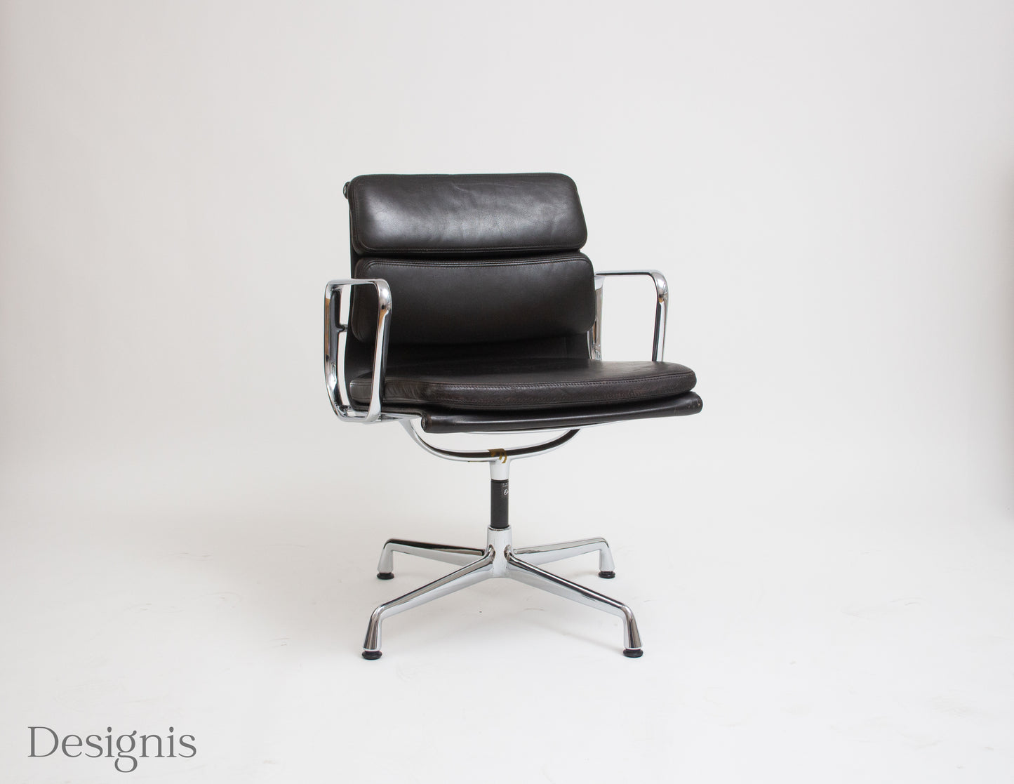Vitra EA208 Soft Pad Chair | Bürostuhl | Leder Braun