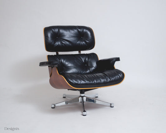 Vitra Eames Lounge Chair, Kirsche