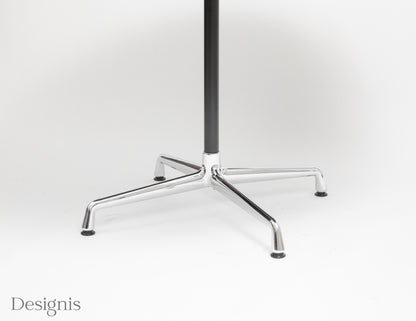 Vitra Eames Tisch rund | 110cm Durchmesser | Braun